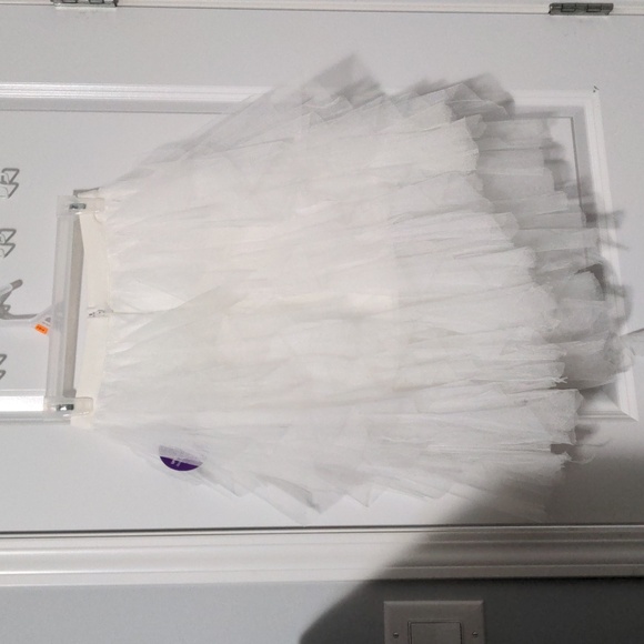 NWT Windsor skirt - Picture 2 of 4